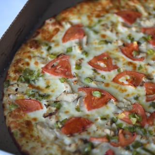 Chicken Alfredo Pizza | 14"