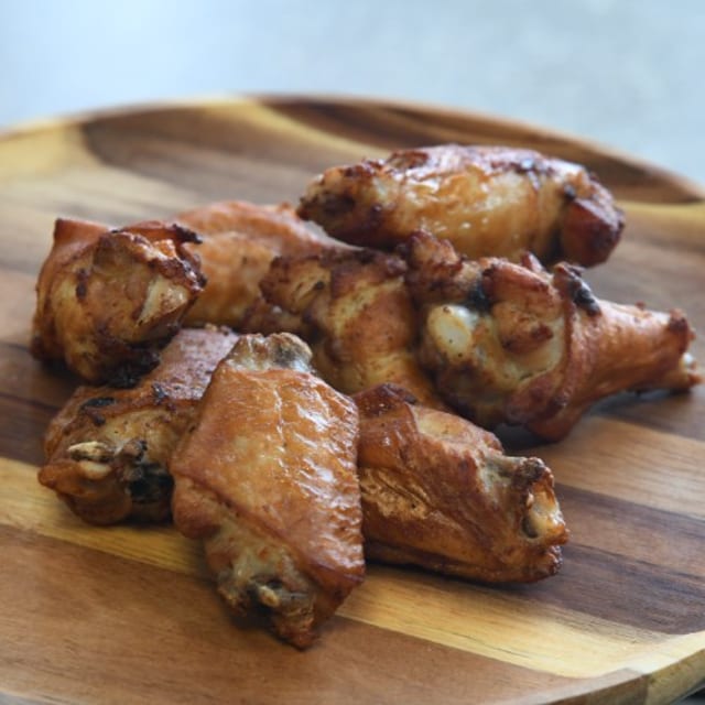 Louie's Wings.