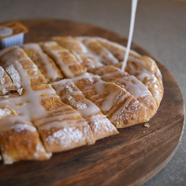 Half order Cini-Bread.
